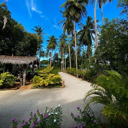 Elena Garden Resort And Restaurant Trincomalee Exterior foto