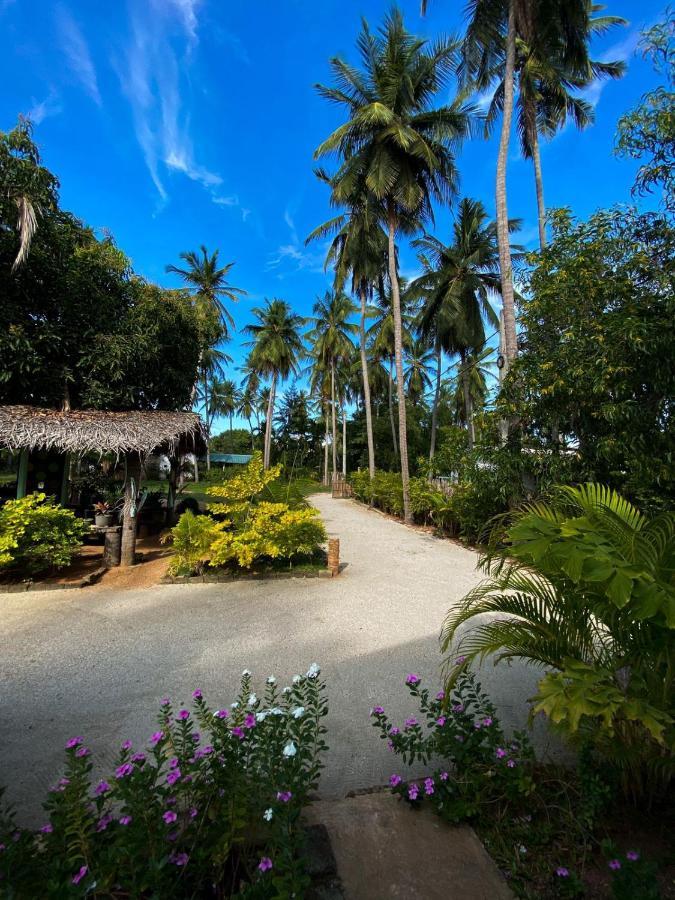 Elena Garden Resort And Restaurant Trincomalee Exterior foto